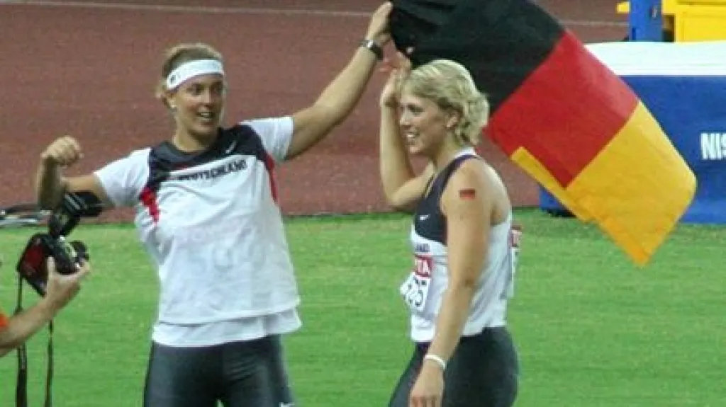 Steffi Neriusová a Christina Obergfoellová