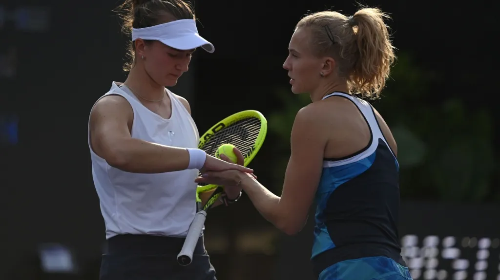 Barbora Krejčíková a Kateřina Siniaková