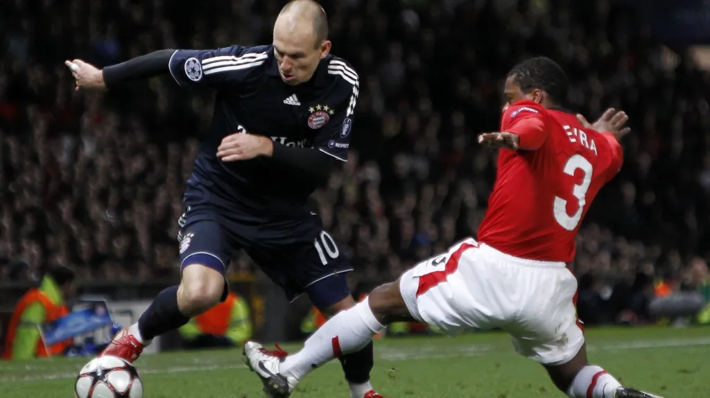Mnichovský Arjen Robben v zápase s Manchesterem United