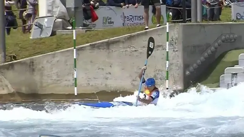 Prskavec byl na úvod SP ve vodním slalomu druhý, Fišerová skončila šestá