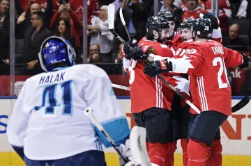 Kanadská radost po gólu Stevena Stamkose