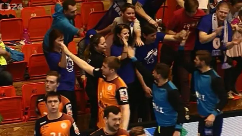 Plzeňští házenkáři zvítězili v Lovosicích a dál stíhají Duklu