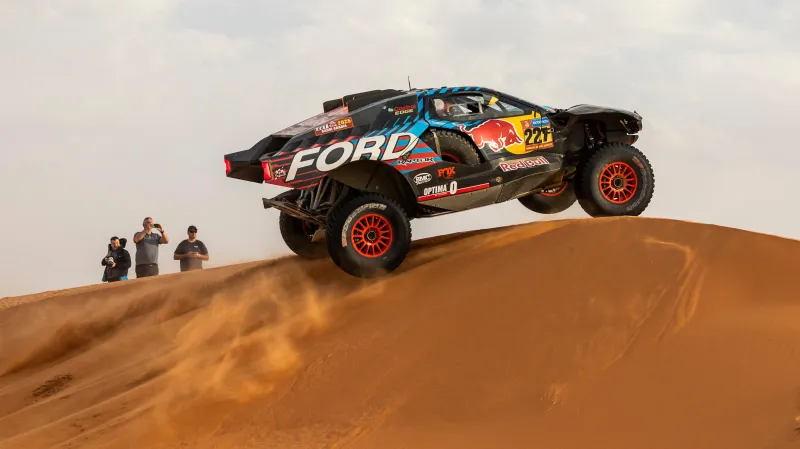 Martin Prokop a Viktor Chytka v 6. etapě Dakaru