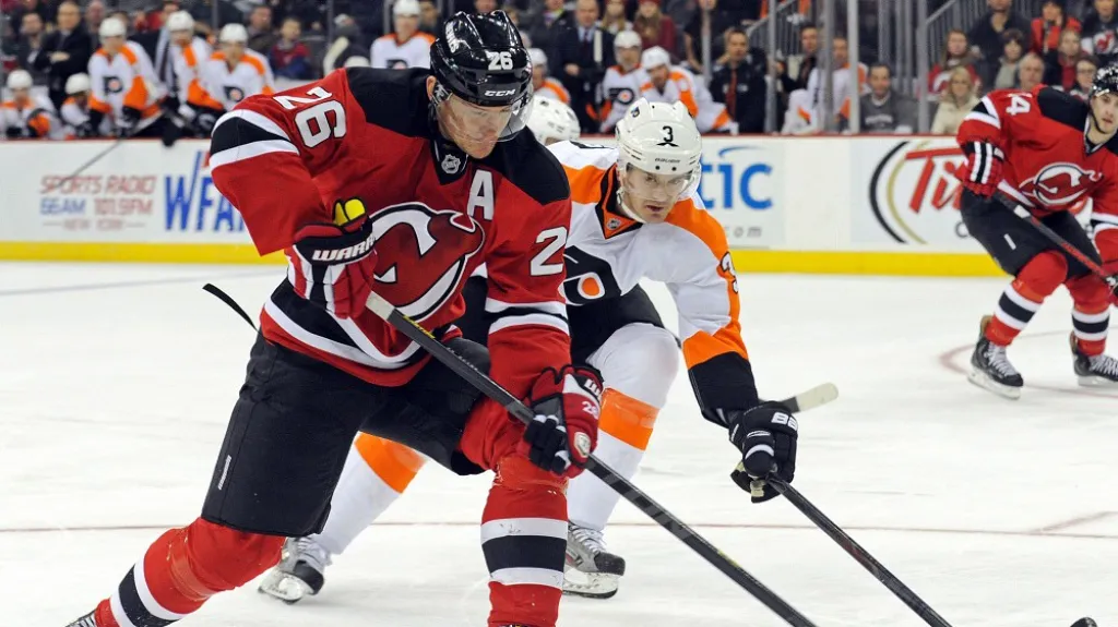 Patrik Eliáš v utkání s Philadelphií