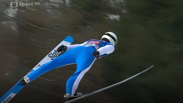 Skok Romana Koudelky ve 2. kole v Innsbrucku