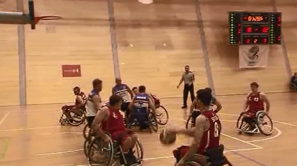 Basketbalová reprezentace na vozíku zdolala Rakousko