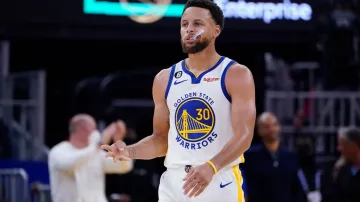 Na úvod NBA vyhráli mistři z Golden State i Boston