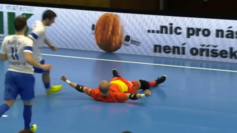 Penaltový rozstřel Benago - Tango Brno a ohlasy obou trenérů