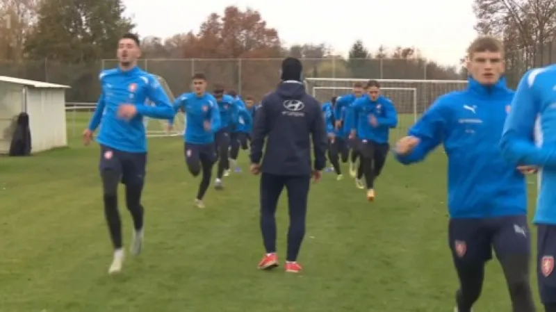 Jednadvacítku požene vyprodaný stadion