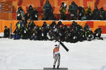 Ester Ledecká pózuje fotografům