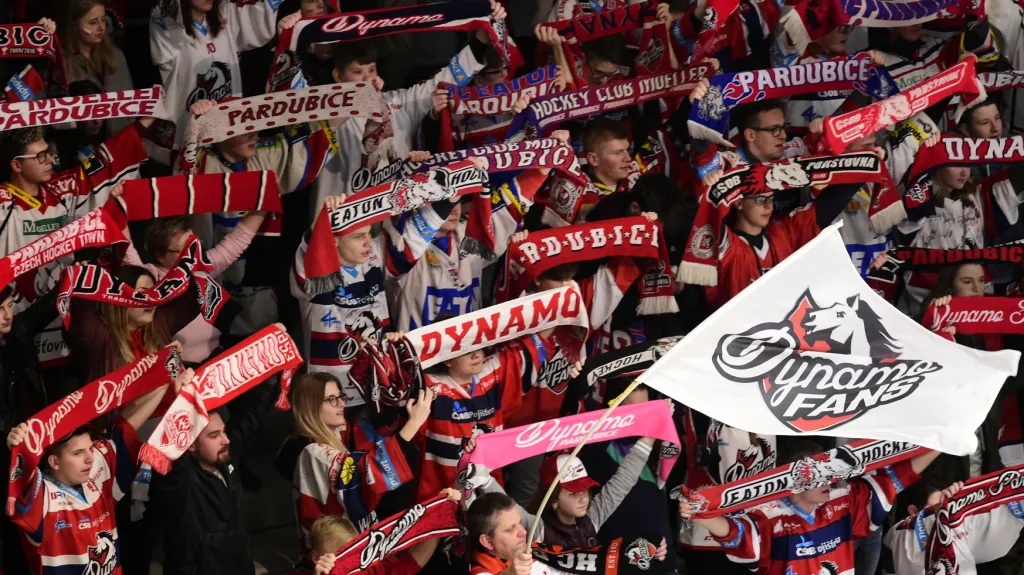 Fanoušci hokejistů Pardubic