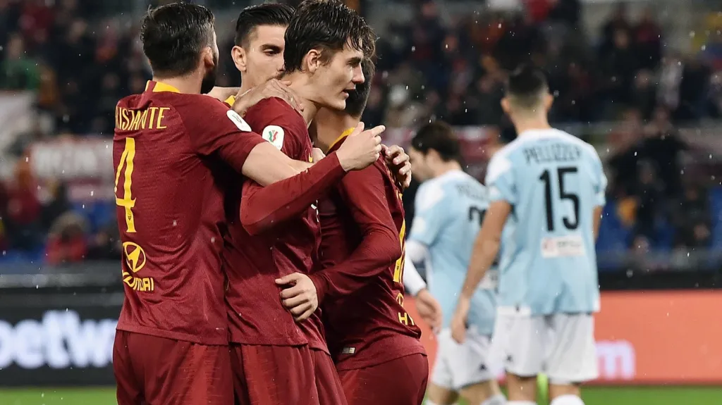 Patrik Schick se raduje z branky