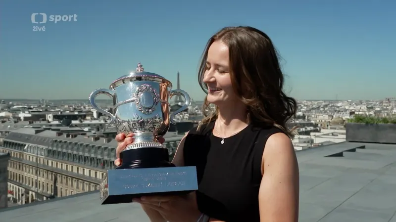 Krejčíková má za sebou oficiální focení s trofejemi