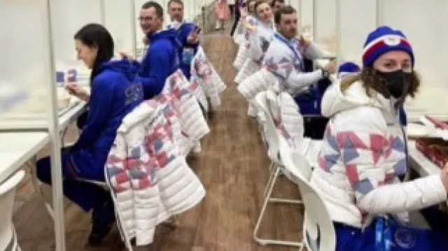 První část české výpravy se zabydluje v Pekingu