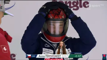 Dramatický závěr závodu skeletonistek v Siguldě