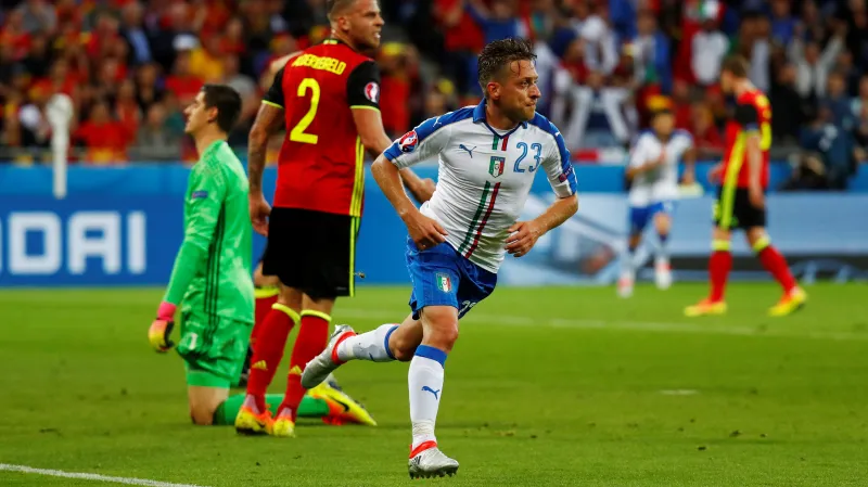 Ital Emanuel Giaccherini se raduje z gólu v síti Belgie