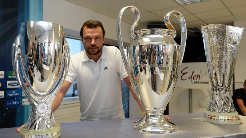 Tomáš Ujfaluši s poháry