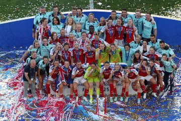 Fotbalistky Arsenalu slaví vítězství v Lize mistryň