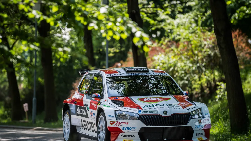 Jan Kopecký s Janem Hlouškem na trati Rallye Č. Krumlov