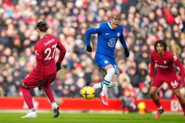 Michailo Mudryk z Chelsea v utkání na Anfield Road