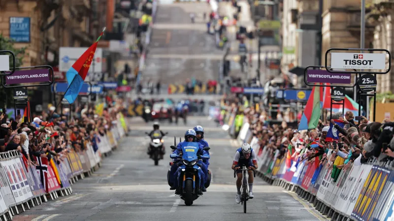 Odvážný Laurance si vyjel titul mistra světa do 23 let