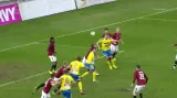 Gól v utkání Teplice - Sparta: Hošek - 2:1 (100. min.)