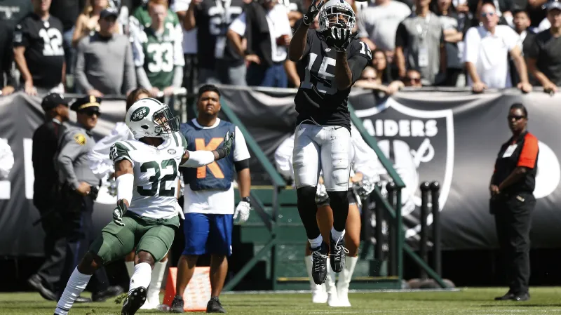 Michael Crabtree v utkání s NY Jets