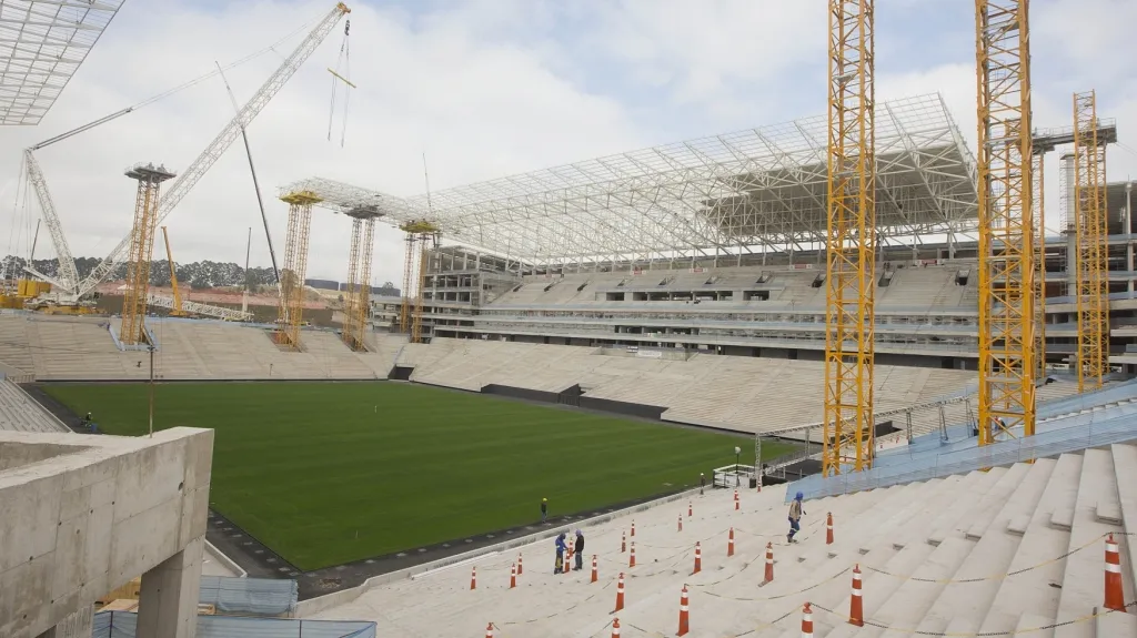 Rozestavěný stadion Itaquerao v Sao Paulu
