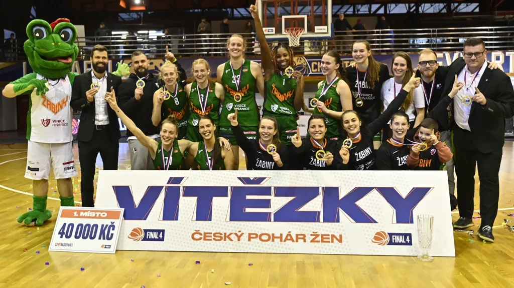 Český pohár ovládly basketbalistky brněnských Žabin