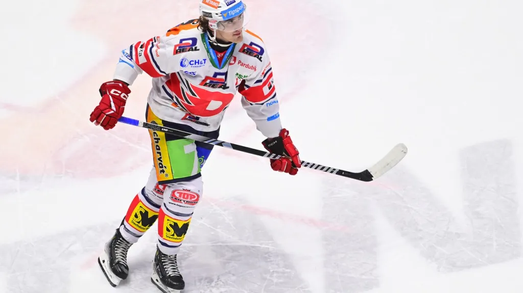 Lukáš Sedlák z Pardubic s chráničem krku