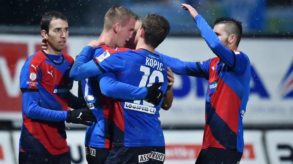 Slavící fotbalisté Plzně