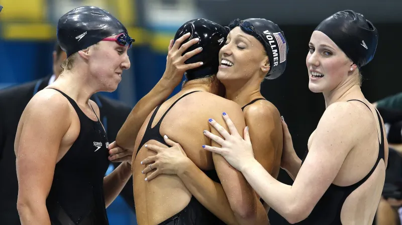 Američanky slaví vítězství ve štafetě