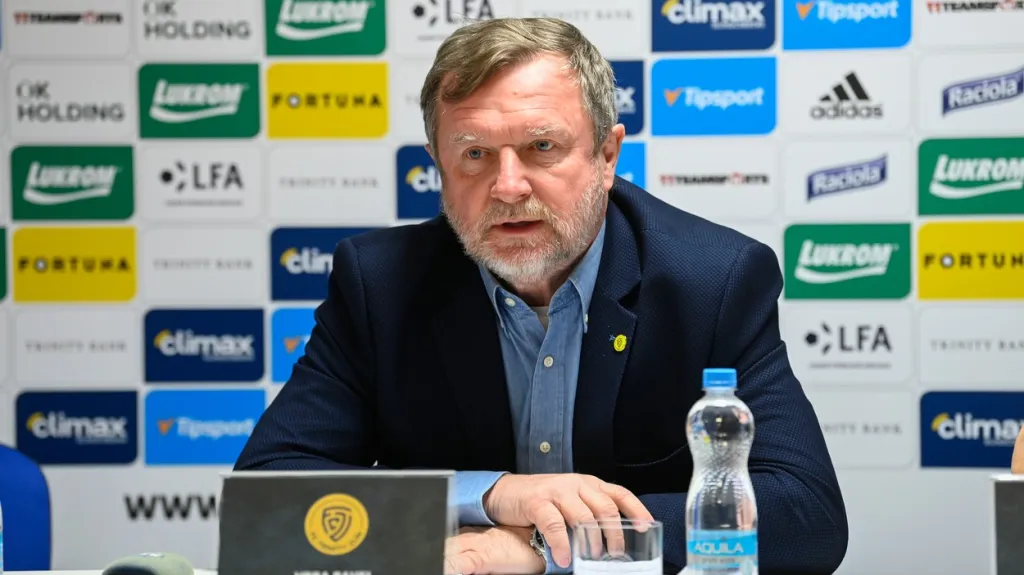 Zlínský trenér Pavel Vrba na tiskové konferenci