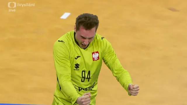 Bravurní zákroky polského gólmana Morawského v rychlém sledu