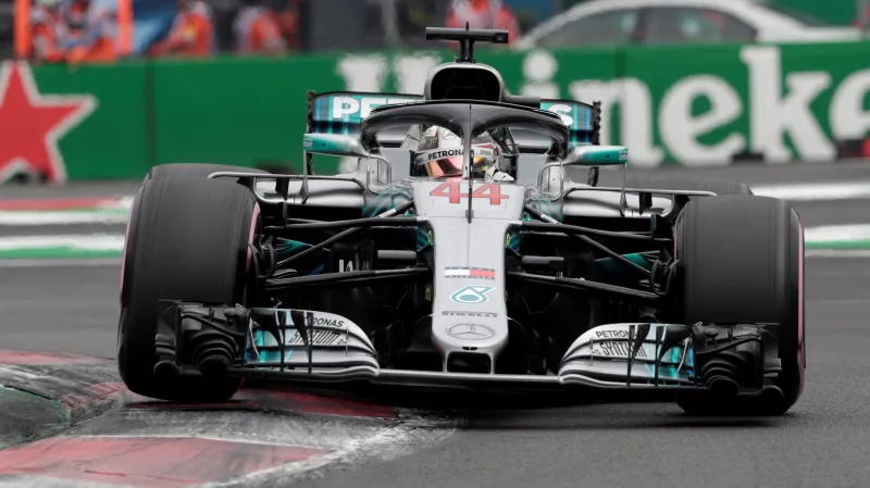 Hamilton stejně jako loni získal v Mexiku titul šampiona F1