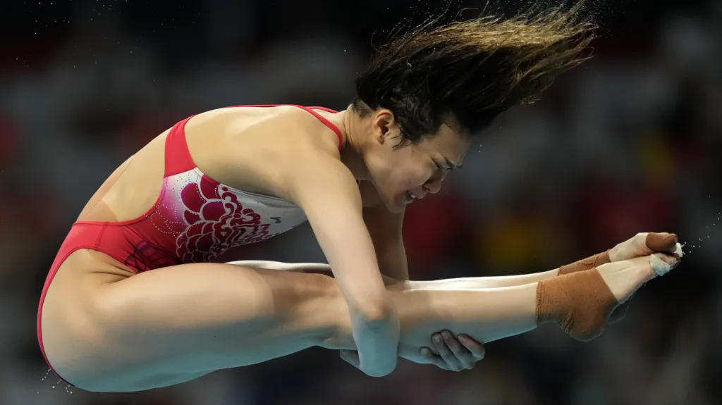 Číňanka Š' Tching-mao obhájila zlato z třímetrového skoku do vody