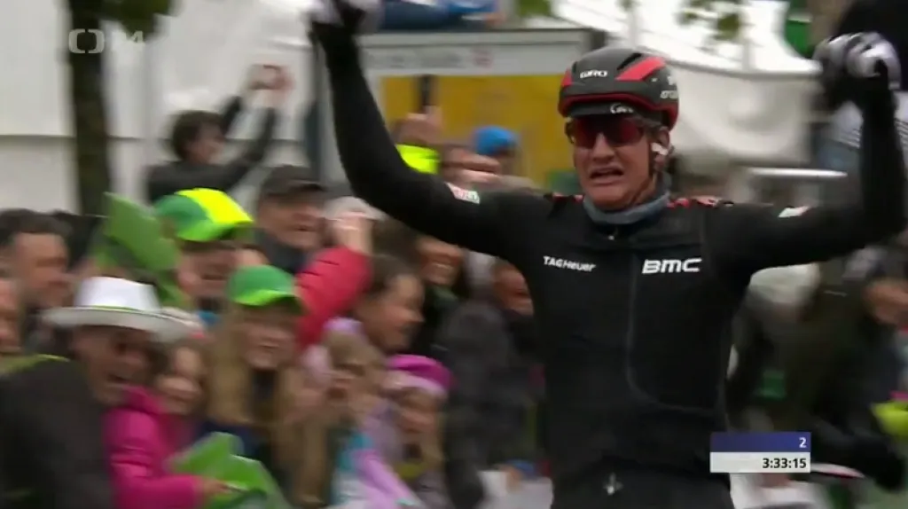 Zkrácenou druhou etapu Kolem Romandie vyhrál Švýcar Küng