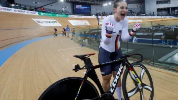 Euforie trojnásobné mistryně světa v keirinu Kristiny Vogelové