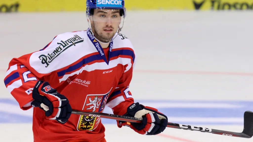 Obránce Filip Pyrochta v dresu národního týmu