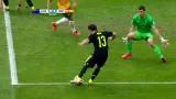 Gól v utkání Austrálie - Španělsko: Mata - 0:3 (82. min.)