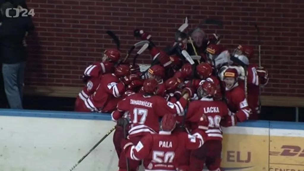 Sestřih utkání extraligy juniorů Třinec - Sparta