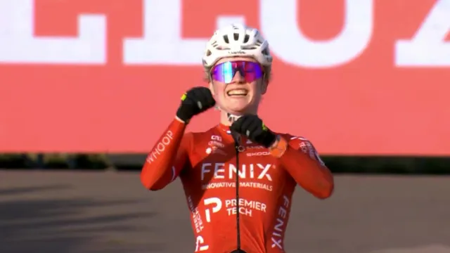 SP v cyklokrosu Maasmechelen – ženy elite (finiš, ohlas vítězky a sestřih)