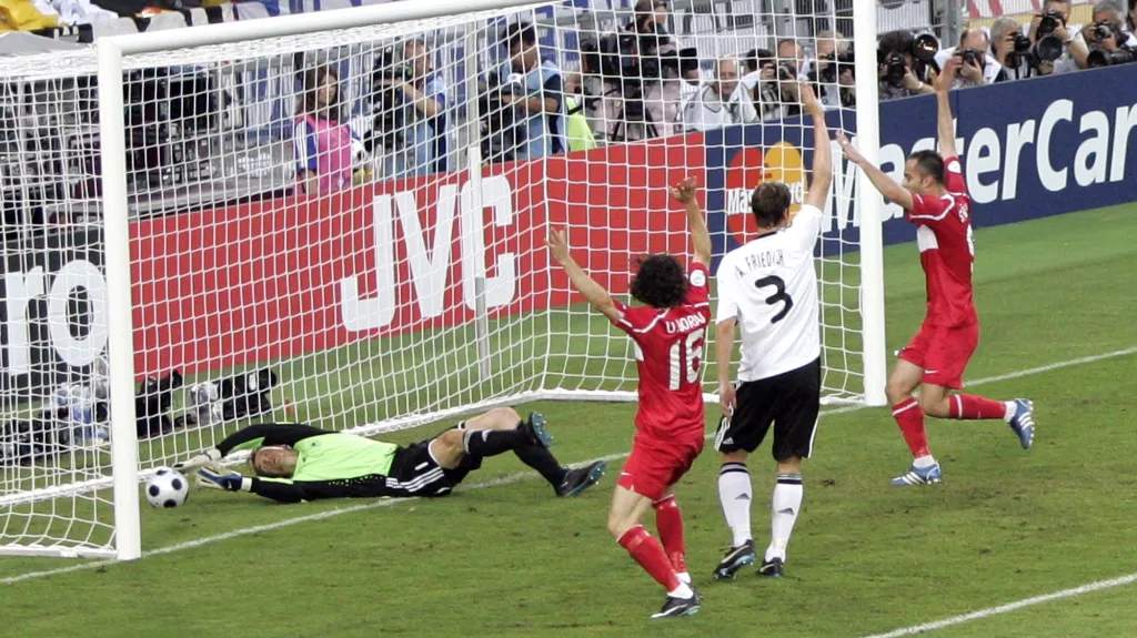 Fotbalisté Turecka dali gól Němcům