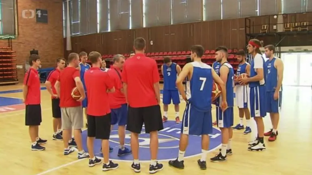 Basketbalisté uspořádali sraz v Nymburku
