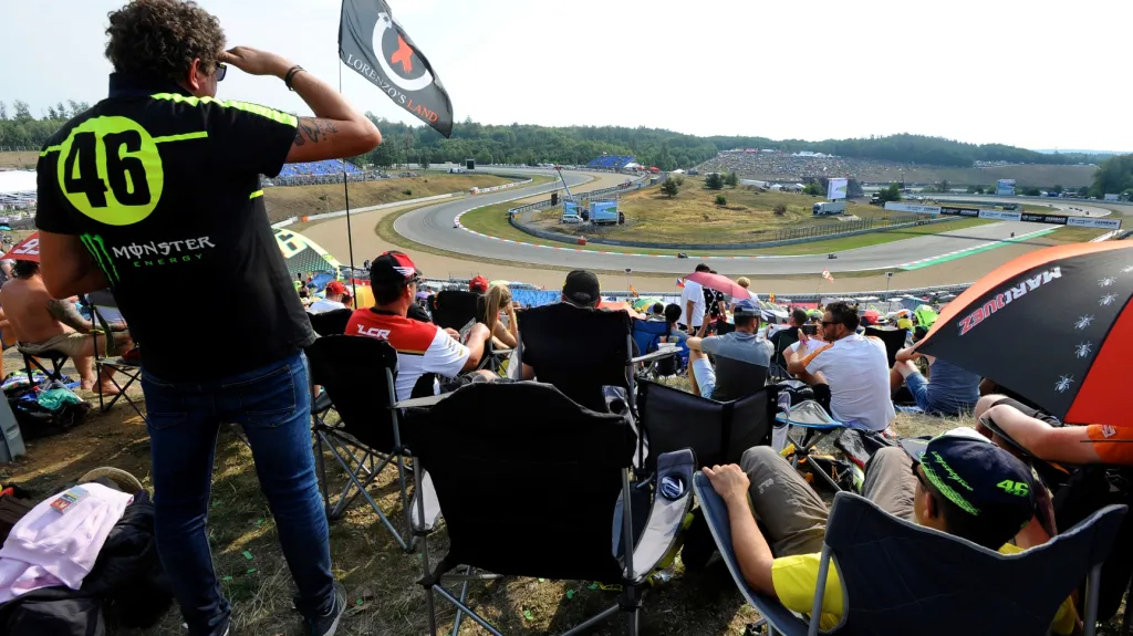 Fanoušci na GP ČR v Brně