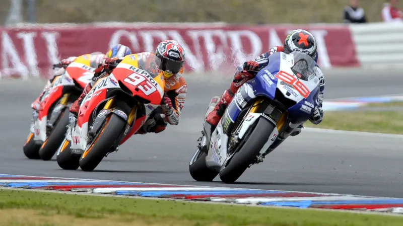 Jorge Lorenzo, Marc Márquez a Dani Pedrosa (zprava)