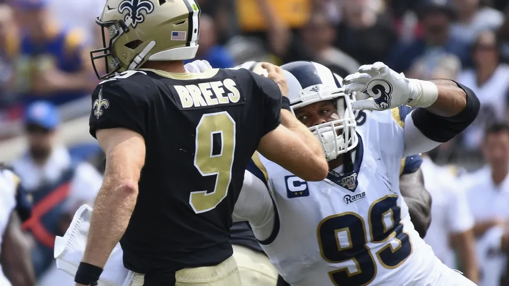 Drew Brees v utkání s LA Rams