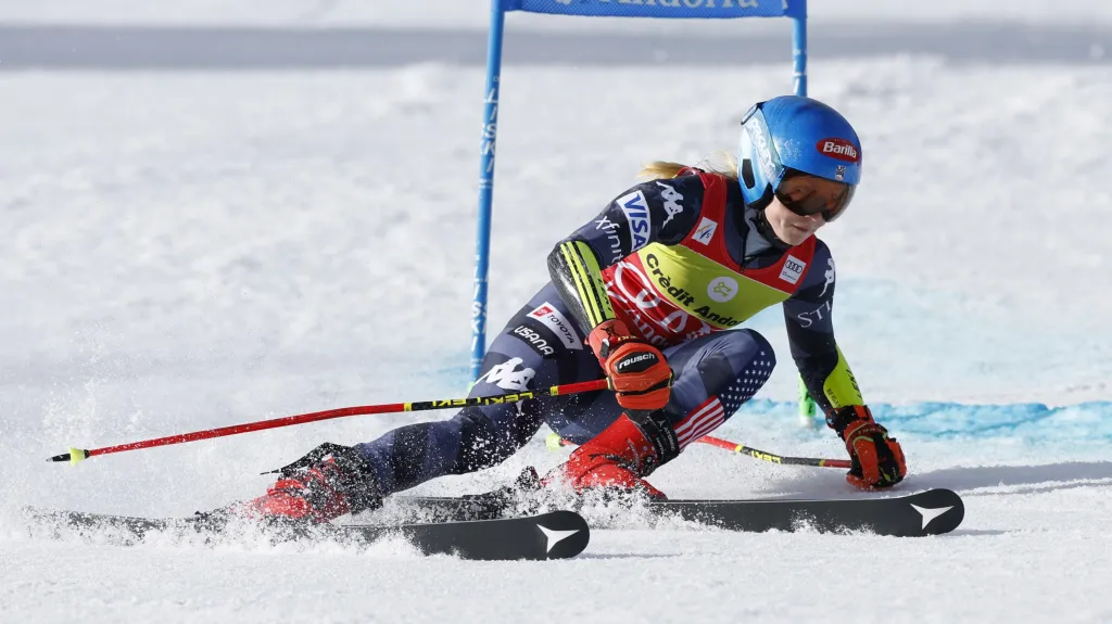 Mikaela Shiffrinová během obřího slalomu SP v Soldeu
