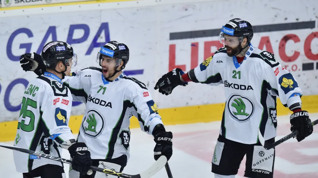 Slavící hokejisté Mladé Boleslavi