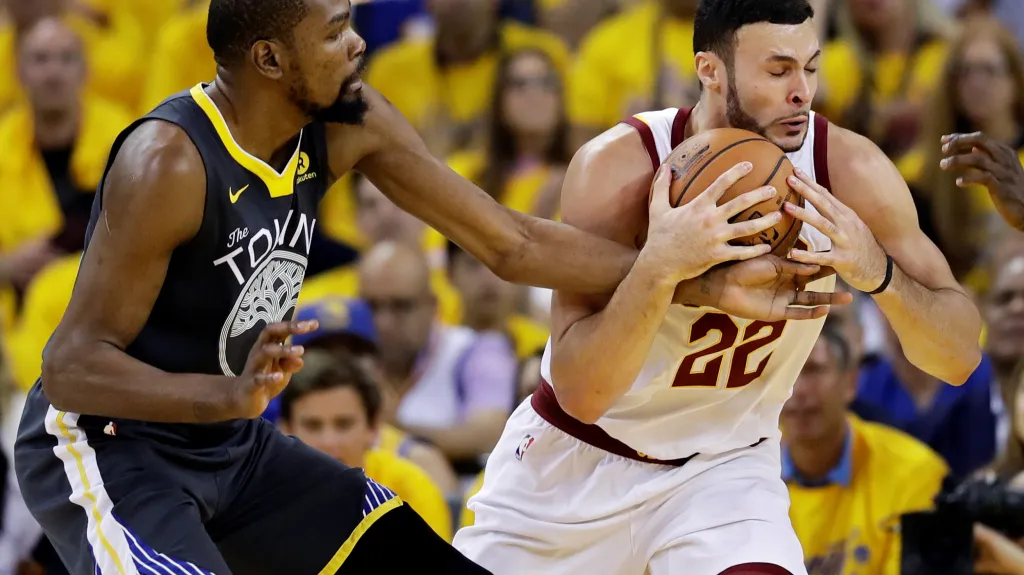 Utkání Golden State - Cleveland